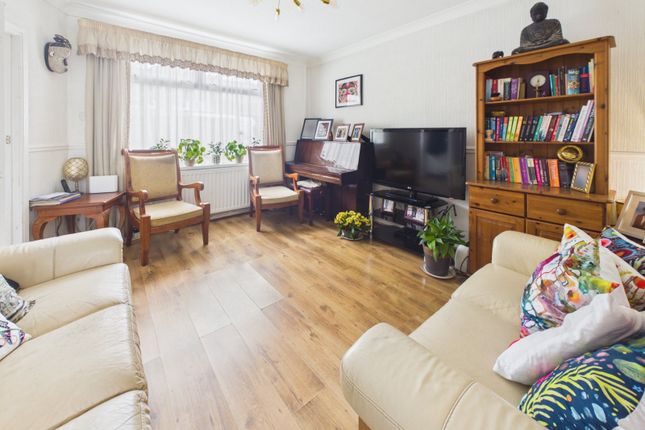 30, Stanley Green East, Berkshire photo 2