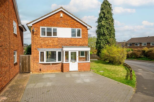 Thumbnail Detached house to rent in Broadstone Road, Southdown, Harpenden