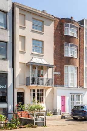 2 Waterloo Place, Brighton photo 4