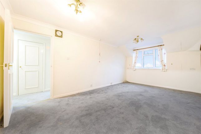 Flat 37, Summerlands Lodge,, Farnborough Common, Orpington photo 4