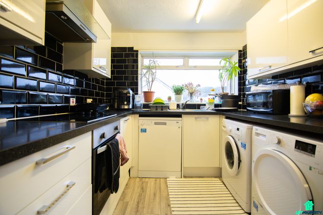 Flat for sale in Tern Place, Johnstone