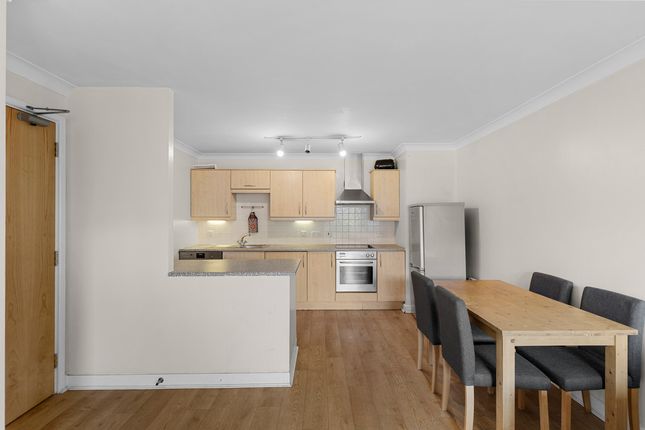2-bed flat on Flat 129, Redgrave, Millsands, Sheffield, £120,000