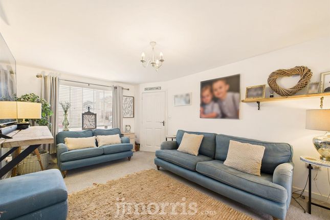 58 Maes Yr Odyn, Narberth photo 4