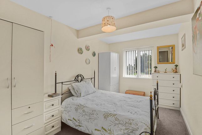 Flat 26, The Mallards, Southend-On-Sea photo 4