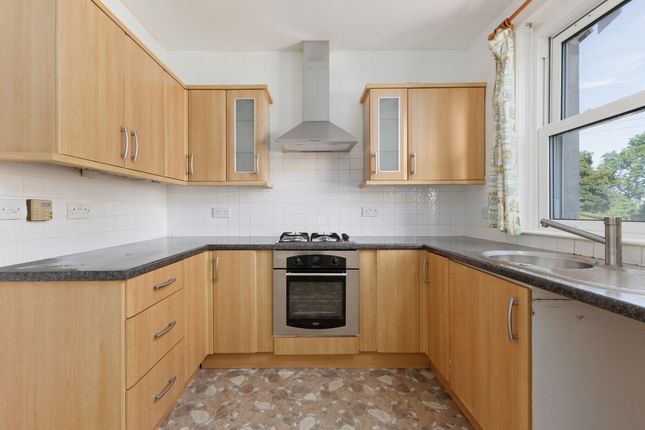 15 Raeburn Crescent, Kirkcaldy photo 3