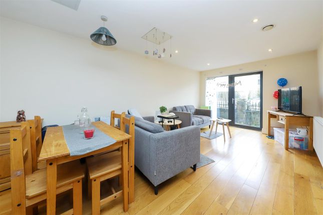 Flat for sale in Station Road, West Drayton