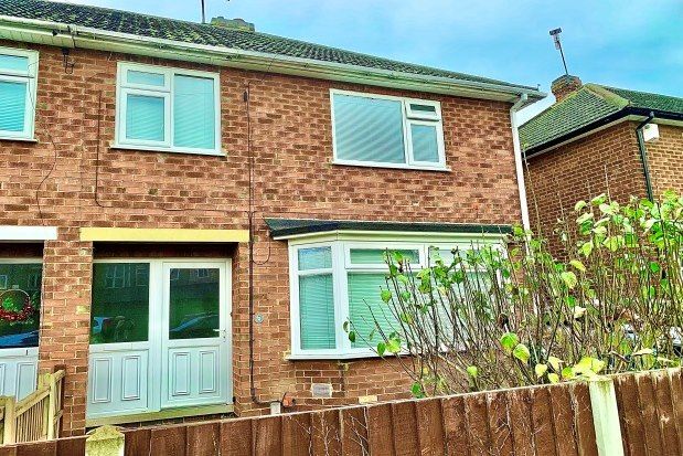 3 bed semi-detached house to rent in Tudor Road, Nottingham NG2