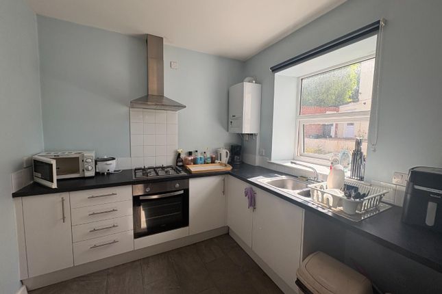 GFF, 27b, Nags Head Hill, Bristol photo 2