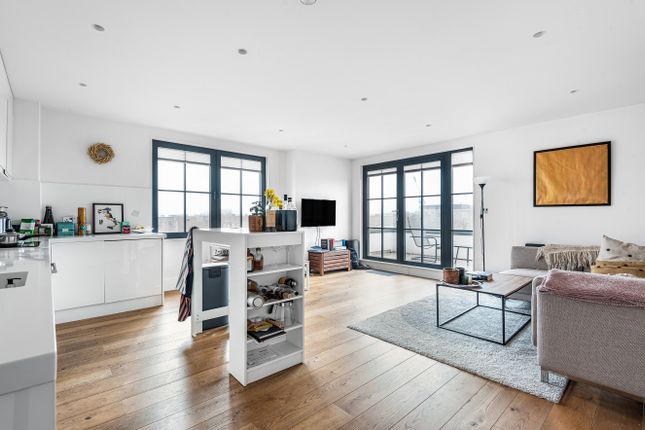 2-bed flat on Flat 7,, Koops Mill Mews, London, £710,000