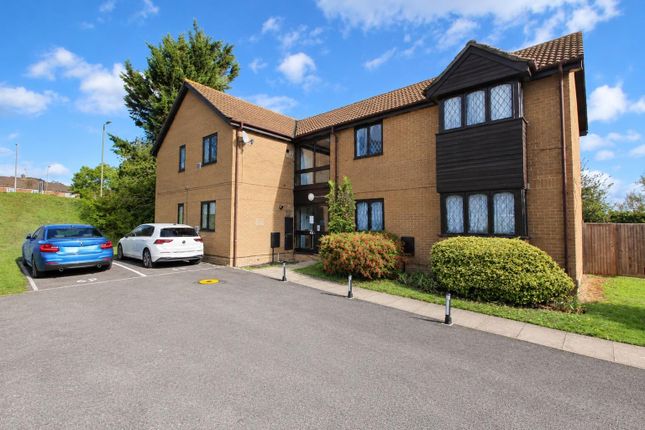 1-bed flat on Ashmere Close, Reading, £185,000