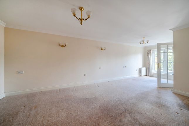 Cadogan Court, Fleet photo 3