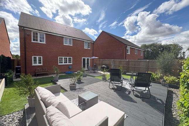 4, Willis Close, Northamptonshire photo 2