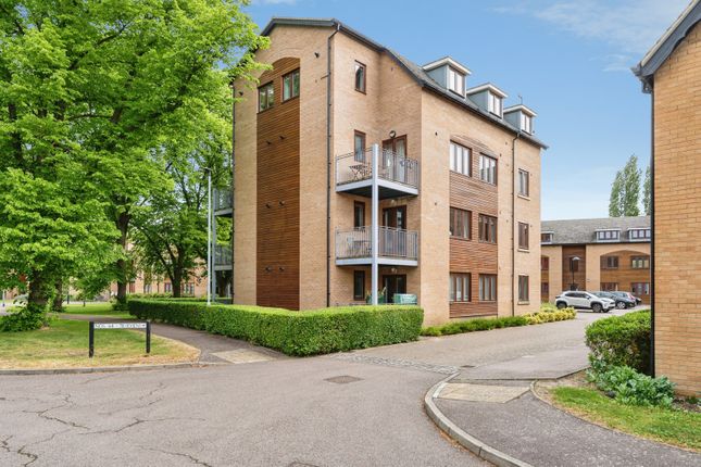 2-bed flat on 68, Abberley Wood, Cambridgeshire, £210,000