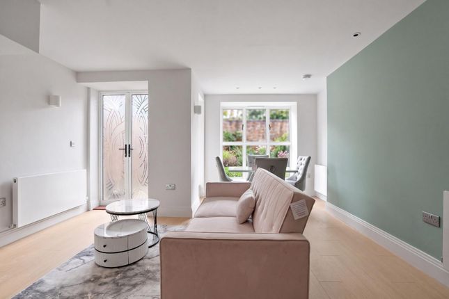 8, 34-40 Eastdown Park, London photo 4