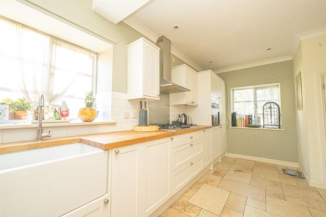 11, Brereton Manor Court, Rugeley photo 4
