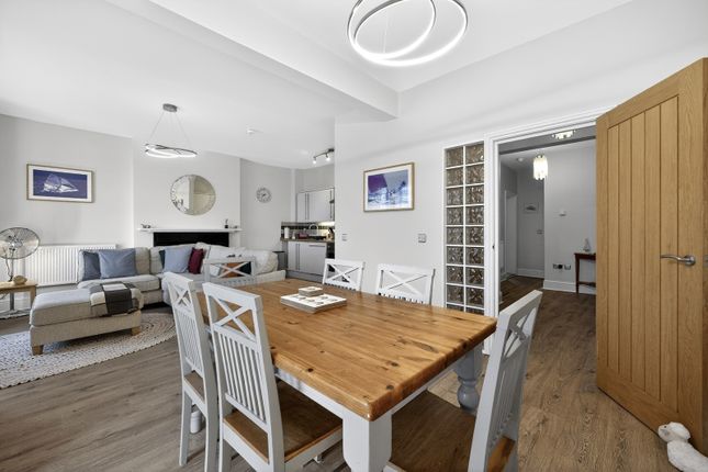 Flat 6, Hambrough House,, Hambrough Road, Isle of Wight photo 4