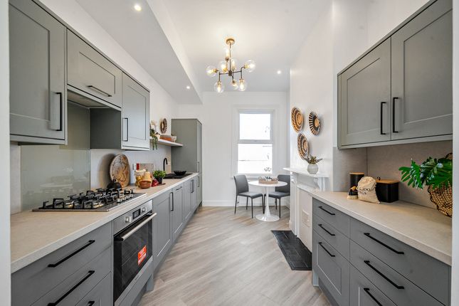 49b, Hookstone Road, Harrogate photo 2