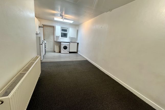 354 Gloucester Road, Rear Flat 1A, Bristol photo 3