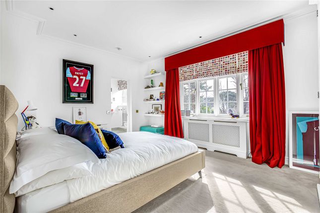 Detached house to rent in Longwood Drive, Putney, London