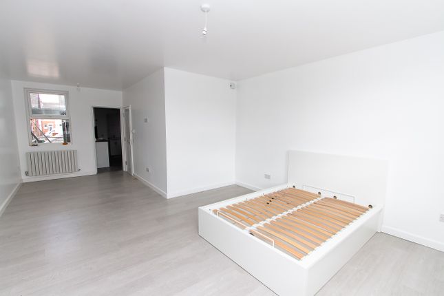 Flat 2, 59, Queensland Avenue, Coventry photo 5