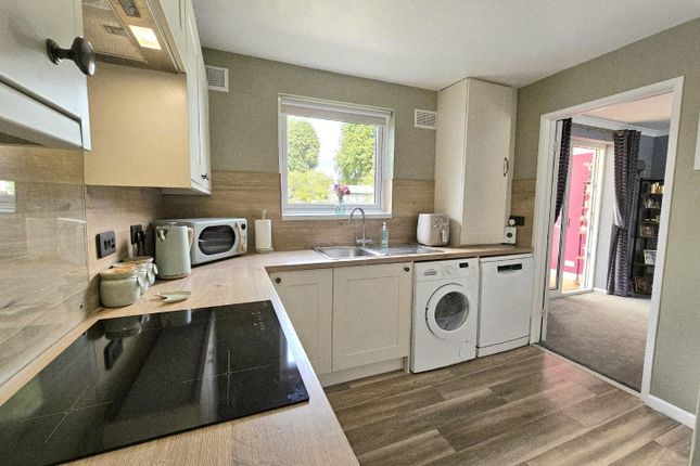 7, Whiteway Close, Dursley photo 3
