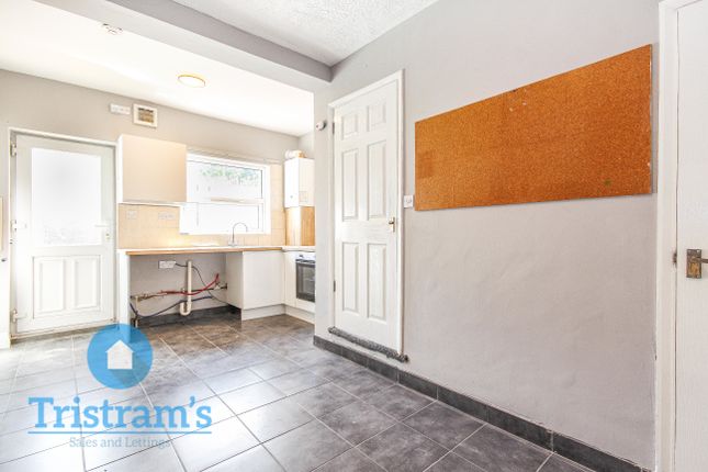 29, Stafford Avenue, Nottingham photo 4