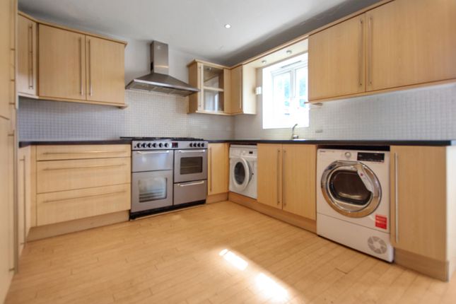 63, Dragon Road, Hatfield photo 2