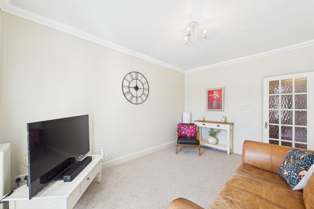 99, Belswains Lane, Hemel Hempstead photo 4