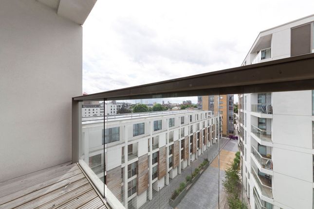 Flat 523, Denison House, 20, Lanterns Way, London photo 2