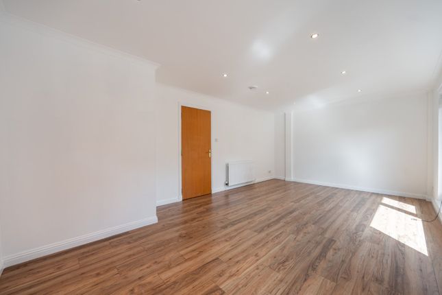 Flat 8, 6, Partick Bridge Street, Glasgow City photo 3