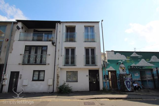 Studio to rent in London Road, Brighton BN1