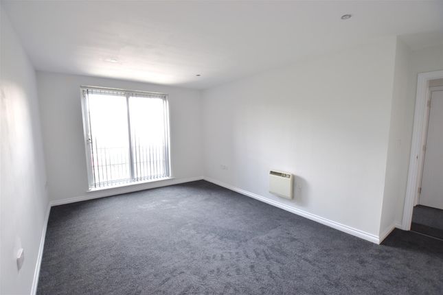 2, Maplehurst Close, Dartford photo 4