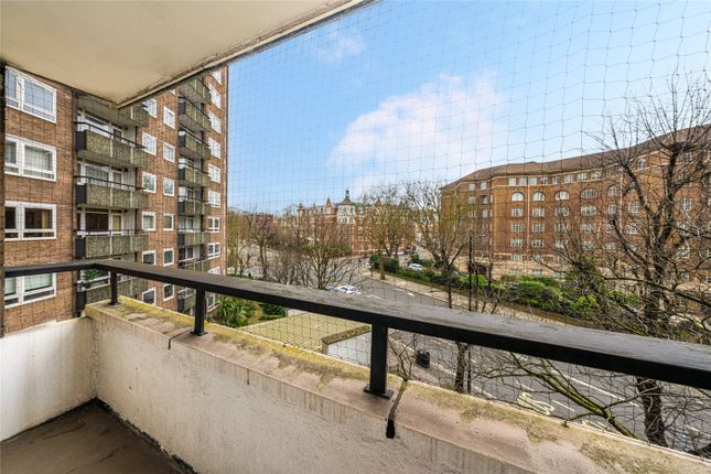 Flat to rent in Stuart Tower, 105 Maida Vale, London