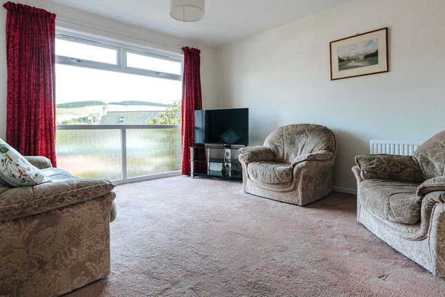 17 Connor Ridge, Peebles photo 3