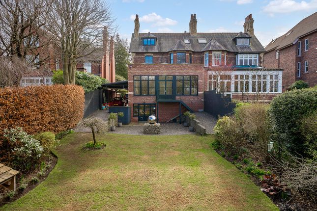 30 Hawthorn Lane, Wilmslow photo 3