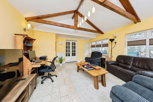 66, Llannon Road, Llanelli photo 4