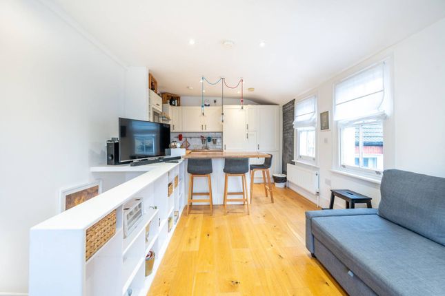 Thumbnail Flat to rent in Inderwick Road, Crouch End, London