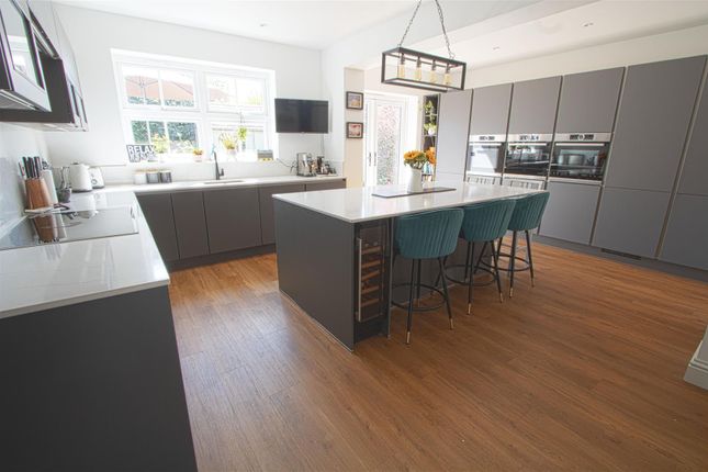 26, St. Marys Avenue, Billericay photo 4