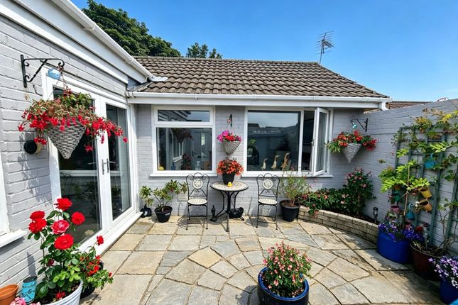 38 Trem-y-Mor, Bridgend photo 4