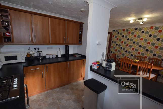 91, Cowley Close, SOUTHAMPTON photo 3