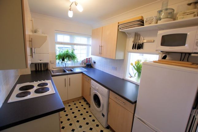 24, Justin Close, Fareham photo 4