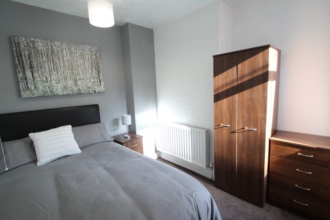 Thumbnail Room to rent in Watling Street, Dordon, Tamworth