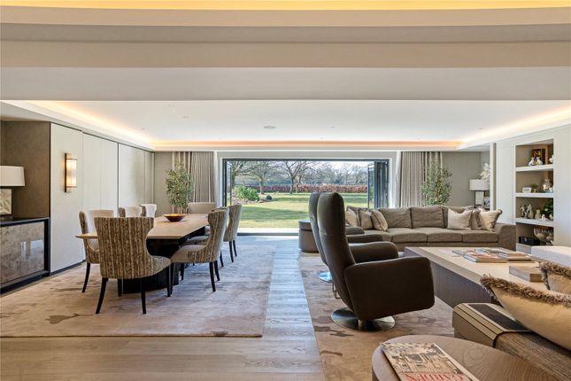 Sitting/Dining Room