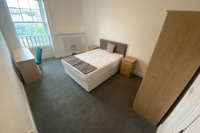 Flat to rent in Nethergate, City Centre, Dundee