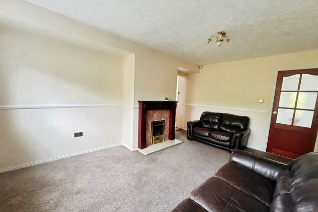 14, Shaw Avenue, South Shields photo 3