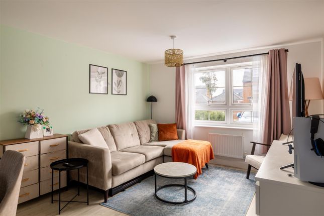 Flat 3, 88, Skylark Avenue, Peacehaven photo 4
