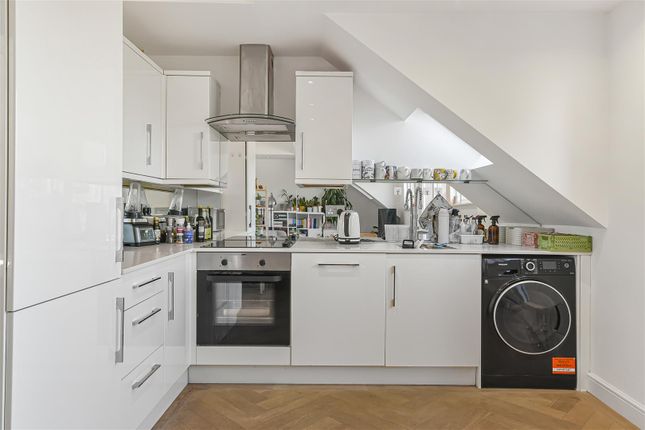 Flat 4, 12, Ornan Road, London photo 4