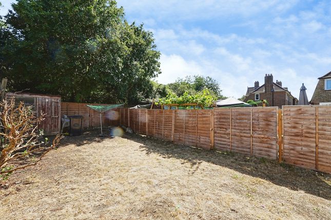 74, Downham Way, Bromley photo 3