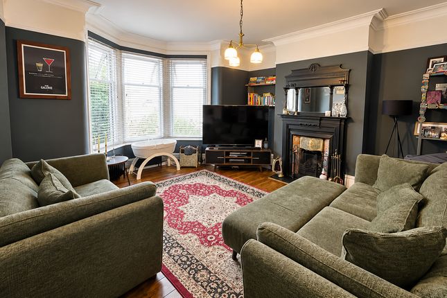 13, Essex Road, Weymouth photo 4