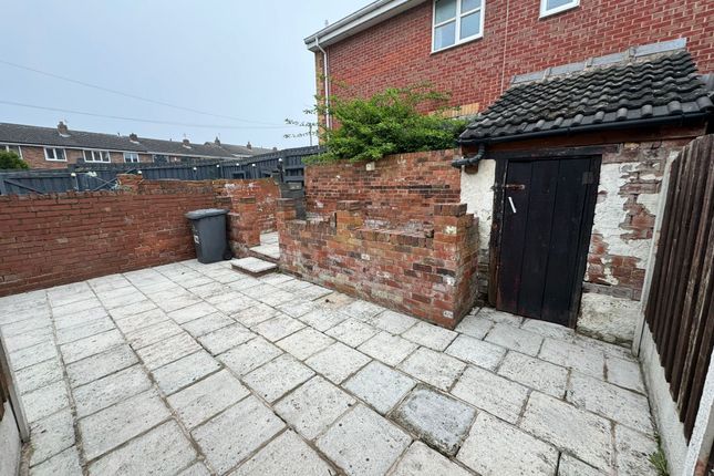 Terraced house to rent in Darfield, Barnsley